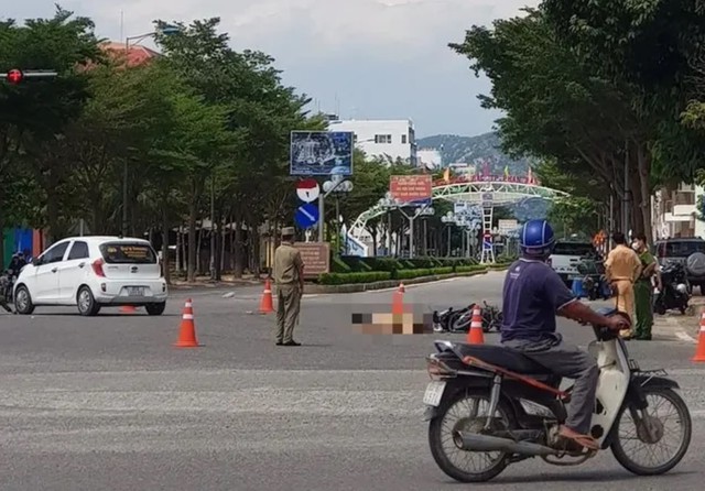 Nữ sinh trên đường đến trường, bị tai nạn giao thông tử vong - Ảnh 1. Nữ sinh trên đường đến trường, bị tai nạn giao thông tử vong - Ảnh 1.