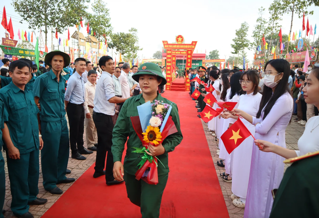 Người đồng tính có phải tham gia nghĩa vụ quân sự hay không? - Ảnh 3.