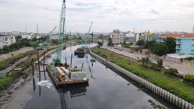 Công ty CP Tập đoàn Thuận An tham gia thi công 2 gói thầu dự án xây dựng hạ tầng và cải tạo môi trường kênh Tham Lương - Bến Cát - rạch Nước Lên với giá trị hơn 130 tỉ đồng