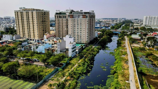 [CẬP NHẬT] Chủ tịch Phan Văn Mãi trả lời chất vấn - Ảnh 8.