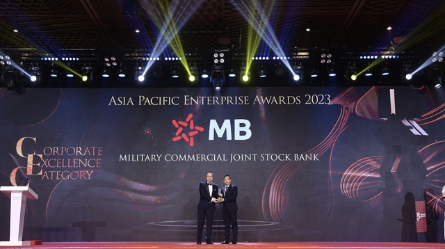 MB 'thắng lớn' các giải thưởng trong nước và quốc tế - Ảnh 1.
