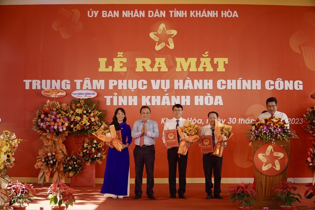 Khánh Hòa ban hành hơn 170 dự án, nhiệm vụ chuyển đổi số giai đoạn 2023-2025 - Ảnh 1.