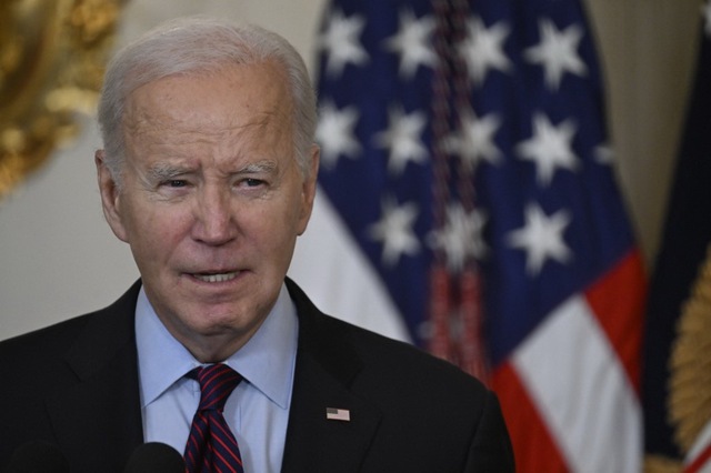 Tổng thống Biden sẽ phủ quyết gói viện trợ Israel của Hạ viện Mỹ - Ảnh 1.