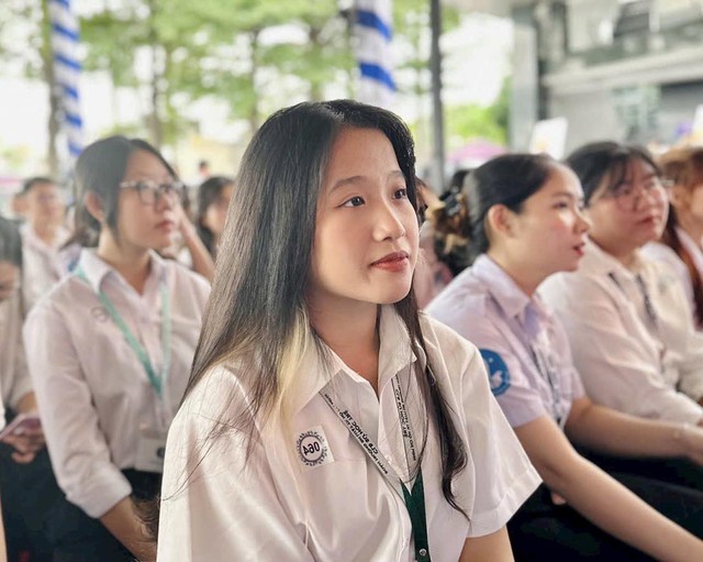 Lịch nghỉ Tết Nguyên đán Giáp Thìn 2024: Có trường sinh viên về tết hơn 1 tháng - Ảnh 1. Lịch nghỉ Tết Nguyên đán Giáp Thìn 2024: Có trường sinh viên về tết hơn 1 tháng - Ảnh 1.