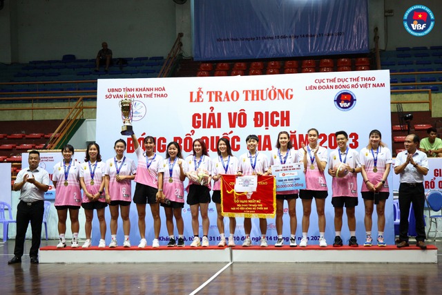 Cầu thủ bóng rổ cao nhất Việt Nam giúp Sóc Trăng lên ngôi vô địch quốc gia - Ảnh 4. Cầu thủ bóng rổ cao nhất Việt Nam giúp Sóc Trăng lên ngôi vô địch quốc gia - Ảnh 4.