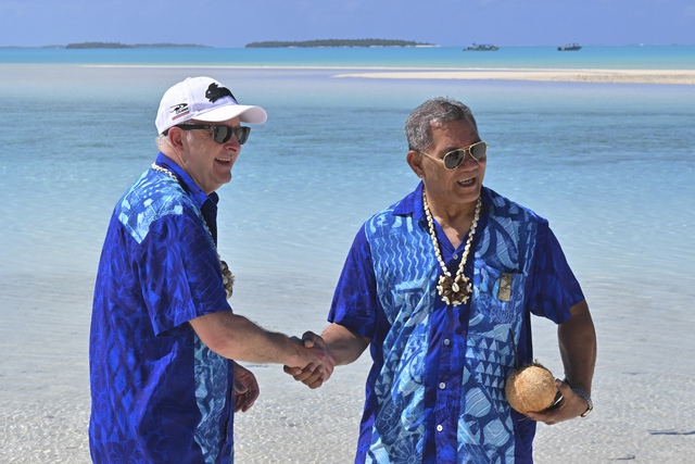 Úc ký hiệp ước an ninh, bảo vệ Tuvalu trong trường hợp bị xâm lược - Ảnh 1.