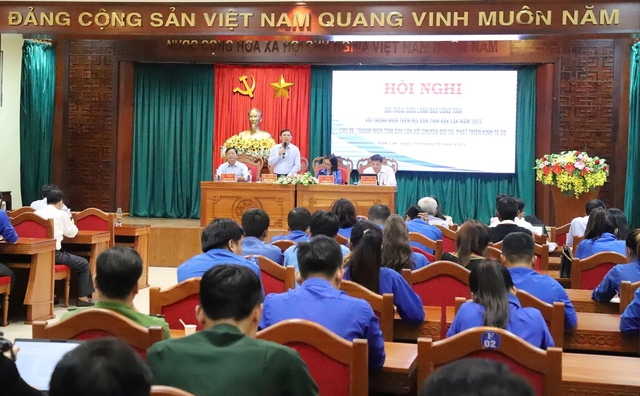 UBND tỉnh Đắk Lắk đối thoại với thanh niên - Ảnh 1.