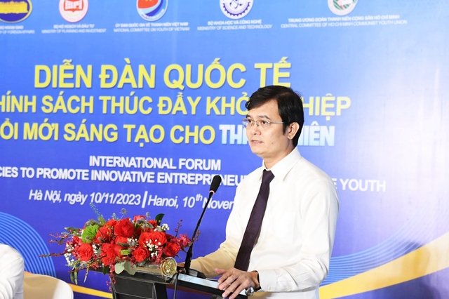 Anh Bùi Quang Huy phát biểu tại diễn đànẢnh: Quang Trường