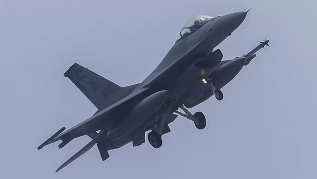 Đài Loan đang chờ nhận F-16, xe tăng từ Mỹ trong nhiều đơn hàng tồn đọng - Ảnh 1.