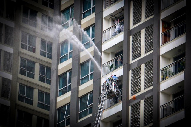 Diễn tập chữa cháy và cứu nạn tại tòa nhà Landmark 81 TP.HCM - Ảnh 3.