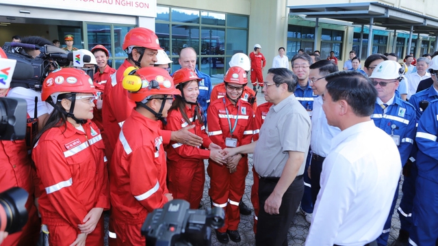 Thủ tướng yêu cầu gỡ vướng mắc của Nhà máy Lọc hóa dầu Nghi Sơn - Ảnh 2.