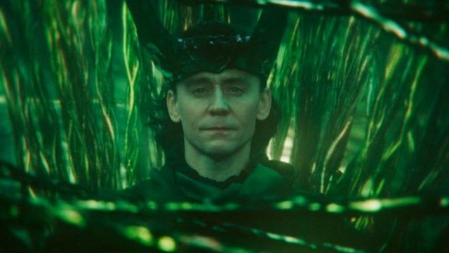 Marvel 'tẩy trắng' Loki giúp Tom Hiddleston tỏa sáng  - Ảnh 2.