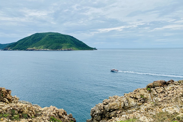 Côn Đảo, tên tươi xanh như thuở ban đầu - Ảnh 2.