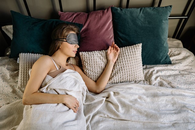 Phát hiện bí mật về kiểu ngủ được các cặp vợ chồng ưa thích - Ảnh 2.