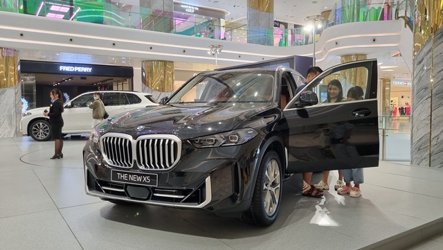 THACO ra mắt mẫu xe BMW XM giá gần 11 tỉ đồng - Ảnh 3.