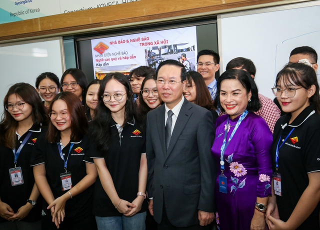 Khoa học xã hội và nhân văn giúp con người trở nên ưu tú hơn - Ảnh 1. Khoa học xã hội và nhân văn giúp con người trở nên ưu tú hơn - Ảnh 1.