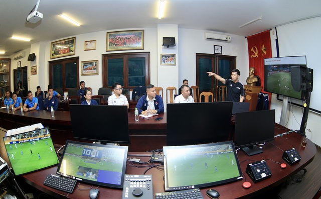 FIFA hỗ trợ VFF đào tạo thêm trọng tài VAR - Ảnh 4.