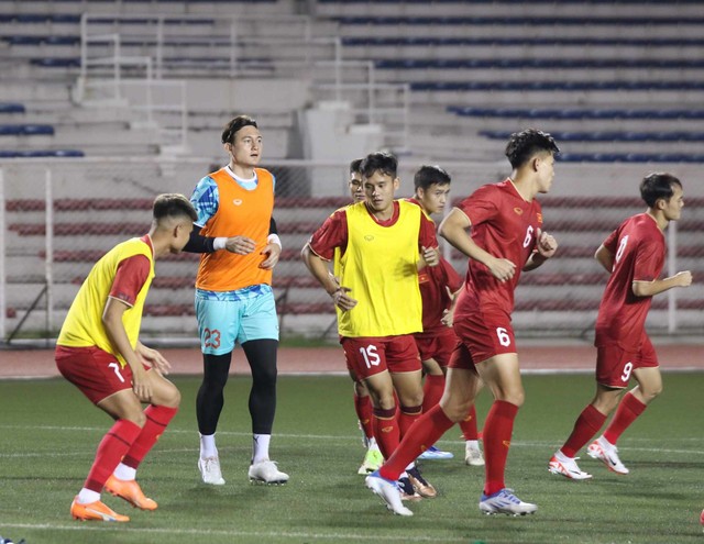 HLV Troussier: 'Trận gặp Philippines tiềm ẩn rủi ro với đội tuyển Việt Nam' - Ảnh 2.