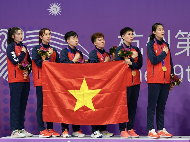 Xạ thủ Phạm Quang Huy, đội cầu mây và karate nữ giành HCV ASIAD 19 được trao thưởng - Ảnh 3.