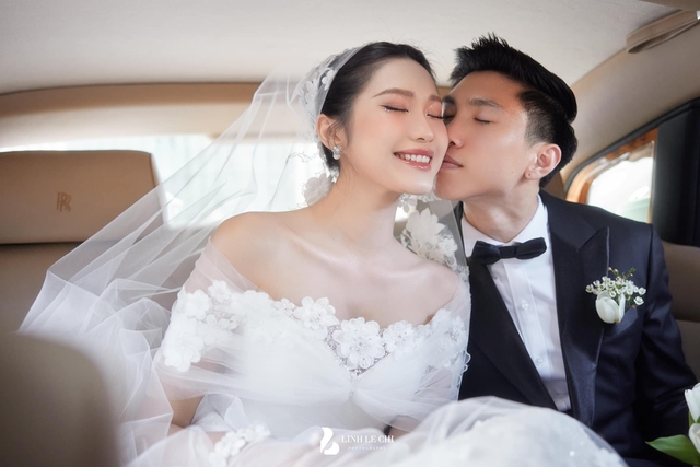 Xu hướng váy cưới được cô dâu sao Việt ưa chuộng bậc nhất năm 2023- Ảnh 15.