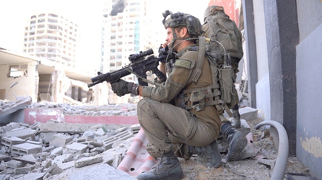 Bộ binh Israel áp sát bệnh viện Gaza - Ảnh 2.