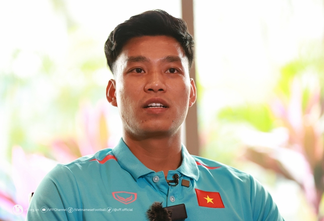 Văn Thanh: 'Chiến thắng Philippines sẽ giúp đội tuyển Việt Nam tháo gỡ áp lực' - Ảnh 1.