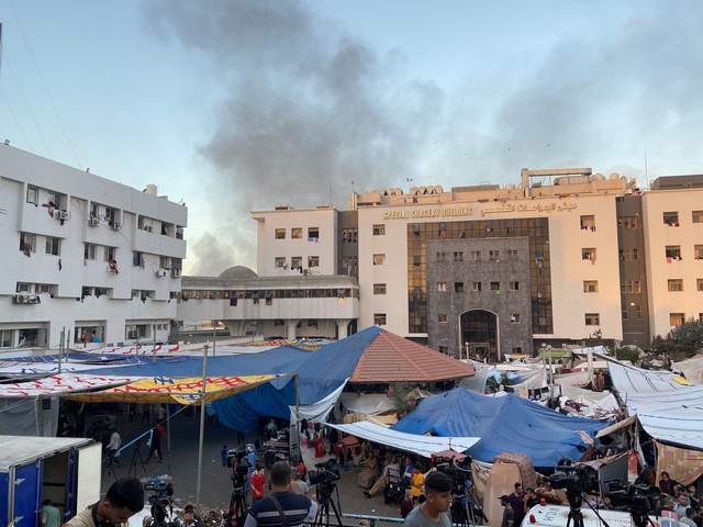 Mỹ 'bật đèn xanh', Israel sắp xông vào bệnh viện lớn nhất Dải Gaza? - Ảnh 2. Mỹ 'bật đèn xanh', Israel sắp xông vào bệnh viện lớn nhất Dải Gaza? - Ảnh 2.
