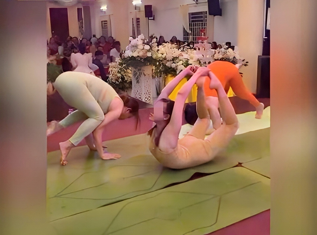 Mang yoga lên sân khấu đám cưới biểu diễn, liệu có lố bịch? - Ảnh 3.
