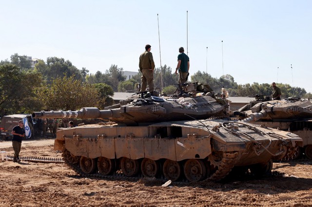 Israel bất ngờ yêu cầu sơ tán nhiều khu vực phía nam Gaza - Ảnh 1.