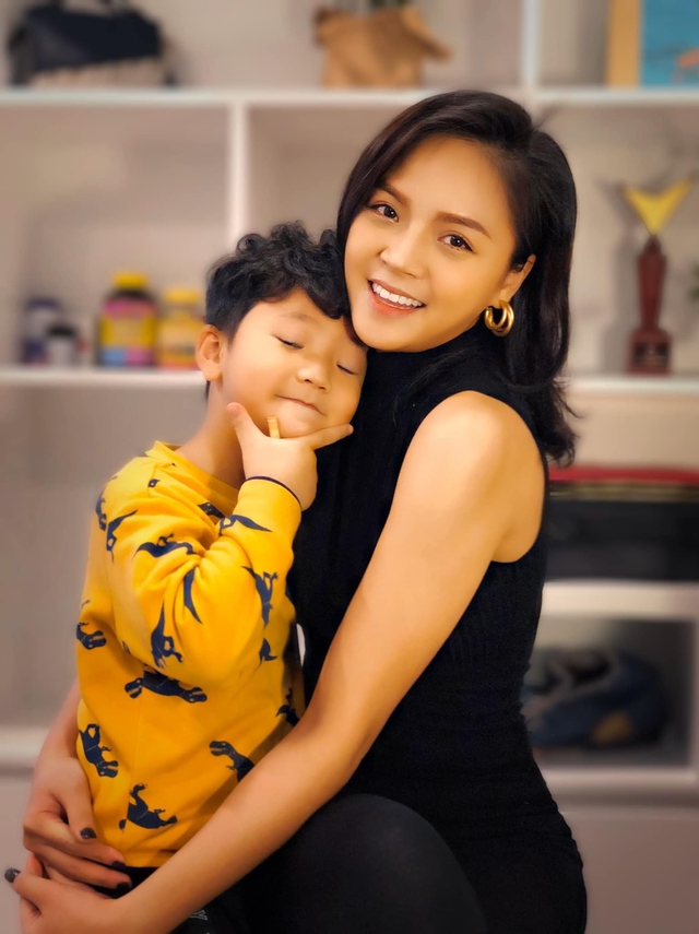 'My sói’ Thu Quỳnh tiết lộ mang thai lần 2 - Ảnh 3. 'My sói’ Thu Quỳnh tiết lộ mang thai lần 2 - Ảnh 3.