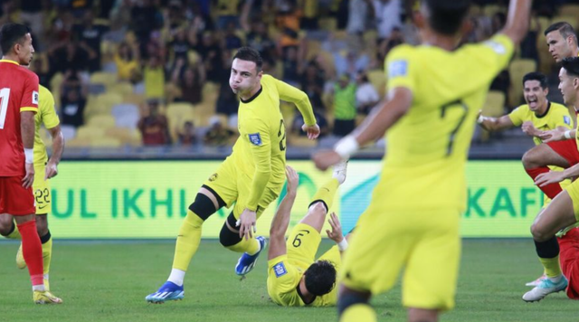 Vòng loại World Cup 2026: Thua Trung Quốc trên sân nhà, Thái Lan hẹp cửa đi tiếp - Ảnh 2. Vòng loại World Cup 2026: Thua Trung Quốc trên sân nhà, Thái Lan hẹp cửa đi tiếp - Ảnh 2.