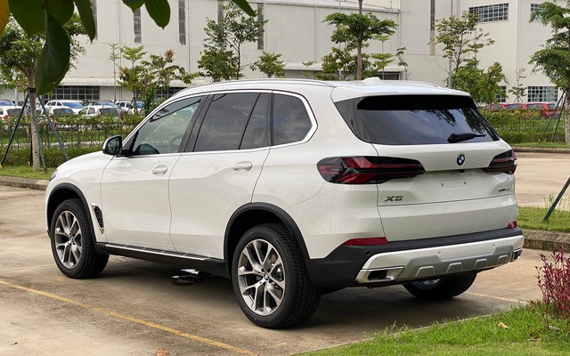 BMW X5 2024 phiên bản xLine cao cấp có đáng giá hơn 4,1 tỉ đồng? - Ảnh 2. BMW X5 2024 phiên bản xLine cao cấp có đáng giá hơn 4,1 tỉ đồng? - Ảnh 2.