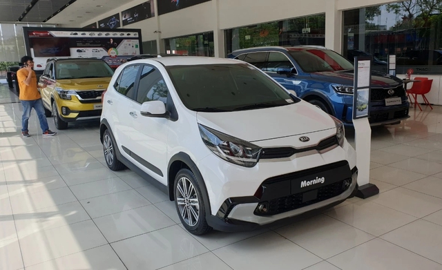 Ô tô máy xăng giá rẻ nhất Việt Nam: Sức mua hồi phục, Wigo hút khách Ô tô máy xăng giá rẻ nhất Việt Nam: Sức mua hồi phục, Wigo hút khách