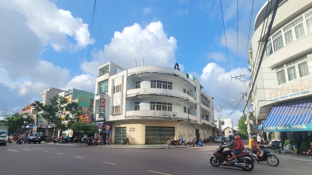 Di tích khách sạn Việt Cường - Quy Nhơn sắp bị tháo dỡ do xuống cấp - Ảnh 3.