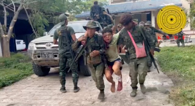Quân đội Myanmar bị quân nổi dậy 'tấn công mạnh' ở 3 bang? - Ảnh 1.