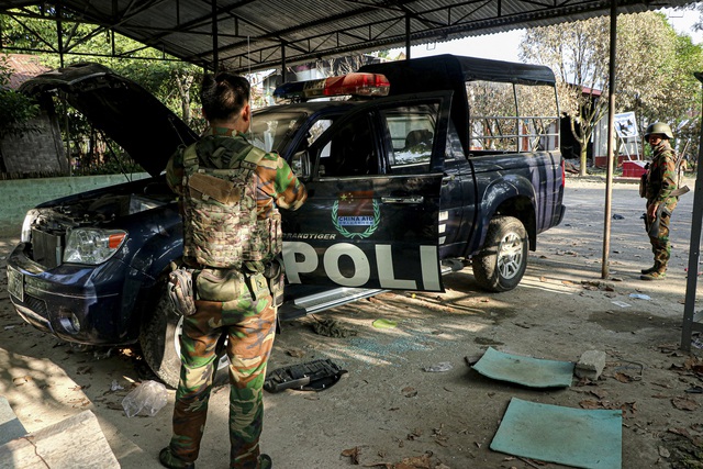 Quân đội Myanmar bị quân nổi dậy 'tấn công mạnh' ở 3 bang? - Ảnh 2.