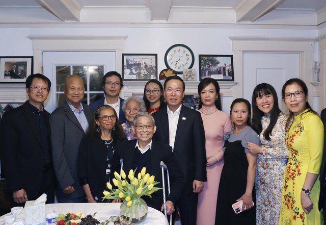 Chủ tịch nước Võ Văn Thưởng thăm gia đình kiều bào tại Mỹ - Ảnh 1.