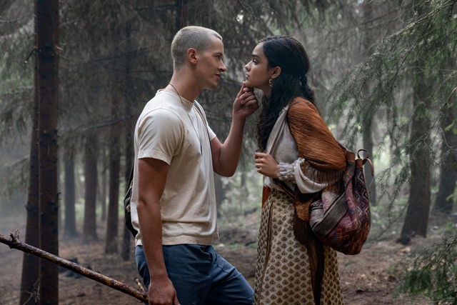 Câu chuyện quyền lực trong ‘The Hunger Games: The Ballad of Songbirds and Snakes’ - Ảnh 1. Câu chuyện quyền lực trong ‘The Hunger Games: The Ballad of Songbirds and Snakes’ - Ảnh 1.