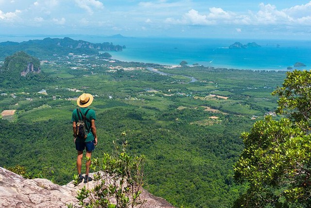 Khám phá kỳ quan tự nhiên: Leo núi đá vôi Khao Ngon Nak ở Krabi  - Ảnh 3.