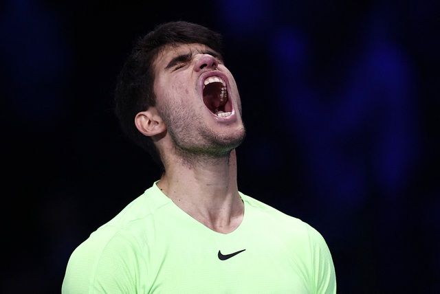 Trận bán kết 'bom tấn' giữa Djokovic và Alcaraz tại ATP Finals - Ảnh 1.