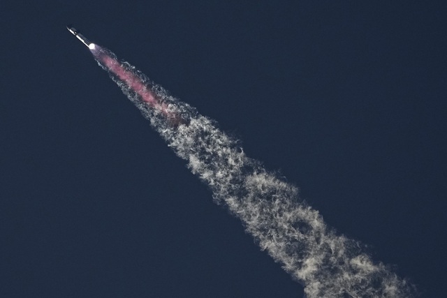 Phi thuyền Starship của tỉ phú Elon Musk phát nổ sau 8 phút bay - Ảnh 3.