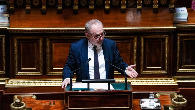 Nghị sĩ Pháp bị truy tố về hành vi chuốc thuốc mê để tấn công tình dục - Ảnh 1.