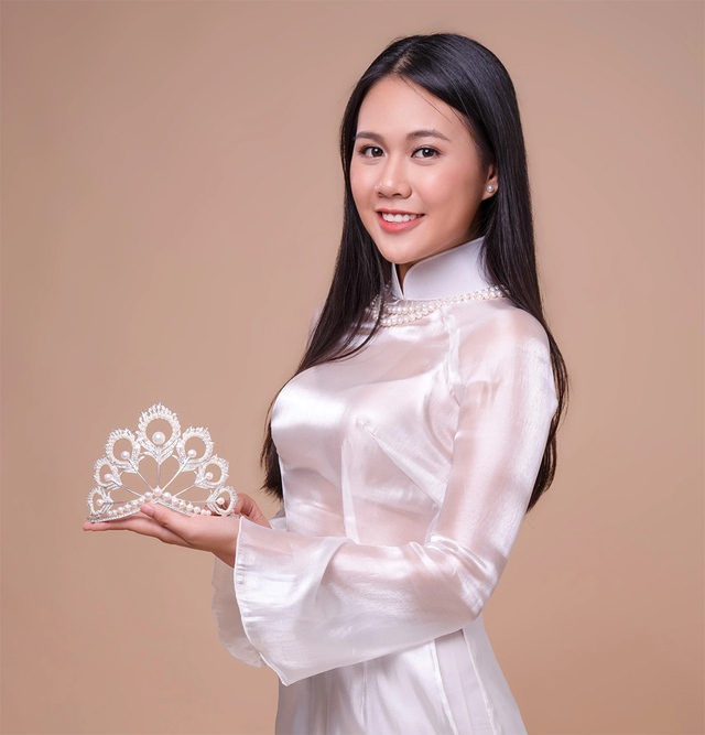 Những hoa khôi sư phạm tài năng và xinh đẹp - Ảnh 3. Những hoa khôi sư phạm tài năng và xinh đẹp - Ảnh 3.