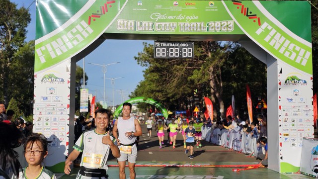 Gia Lai: Tổ chức giải chạy "Gia Lai City Trail 2023-Giấc mơ đại ngàn" - Ảnh 1. Gia Lai: Tổ chức giải chạy "Gia Lai City Trail 2023-Giấc mơ đại ngàn" - Ảnh 1.
