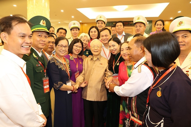 Tin tức đặc biệt trên báo in Thanh Niên 03.11.2023 - Ảnh 1. Tin tức đặc biệt trên báo in Thanh Niên 03.11.2023 - Ảnh 1.