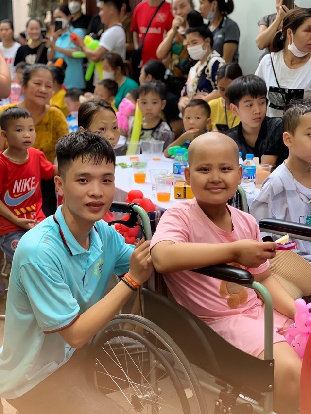 Yêu thương gói gọn trong từng suất cơm 0 đồng - Ảnh 2. Yêu thương gói gọn trong từng suất cơm 0 đồng - Ảnh 2.