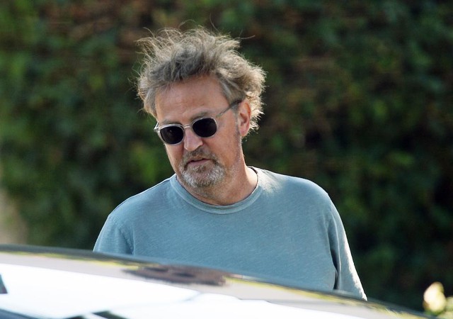 Cuộc sống của tài tử Matthew Perry phim ‘Friends’ trước khi đột ngột qua đời - Ảnh 2. Cuộc sống của tài tử Matthew Perry phim ‘Friends’ trước khi đột ngột qua đời - Ảnh 2.