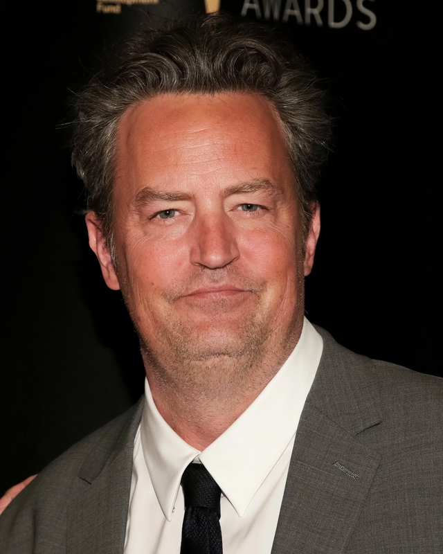 Cuộc sống của tài tử Matthew Perry phim ‘Friends’ trước khi đột ngột qua đời  - Ảnh 3.