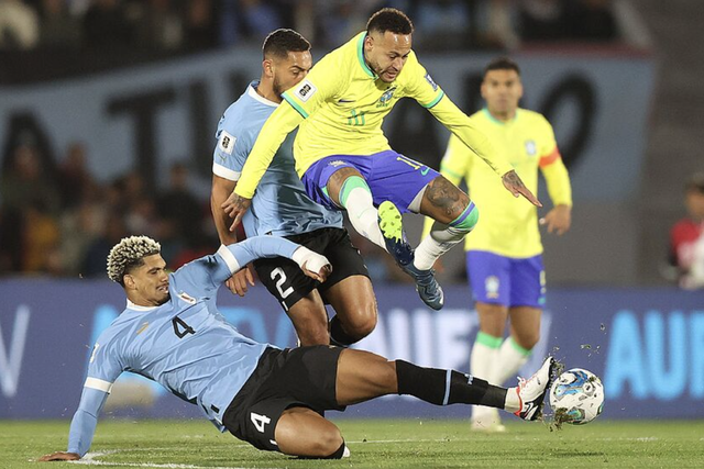 Neymar chia tay Copa America 2024, đội tuyển Brazil choáng váng - Ảnh 1.