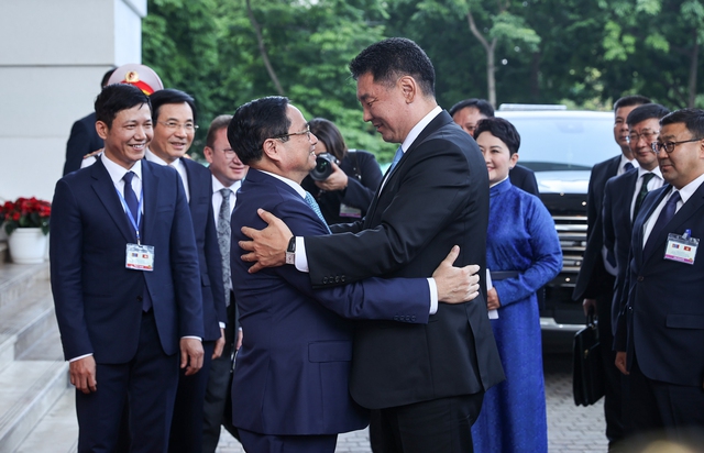 Thủ tướng: Nâng kim ngạch thương mại Việt Nam - Mông Cổ lên 200 triệu USD - Ảnh 1.